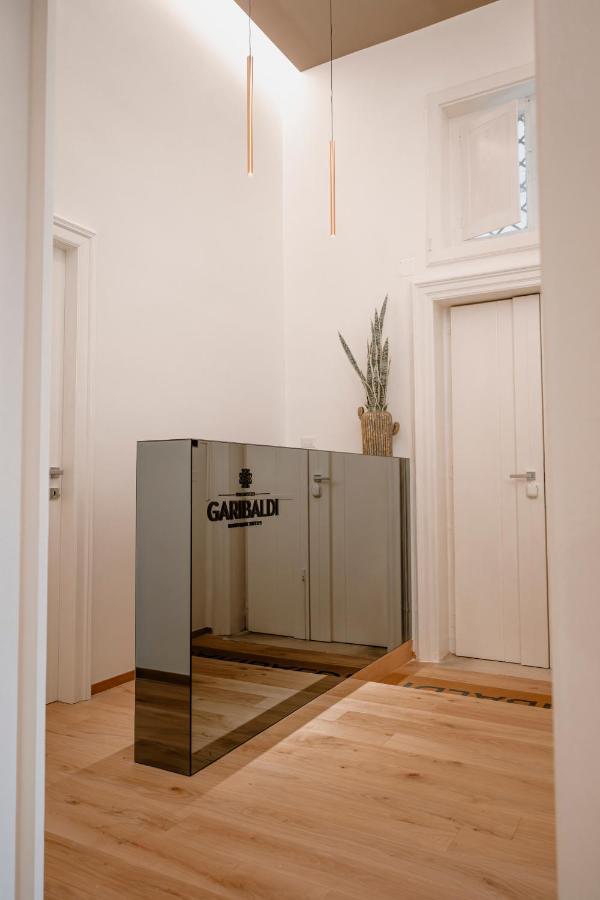 Palazzo Garibaldi - Boutique Suites Barletta Eksteriør billede